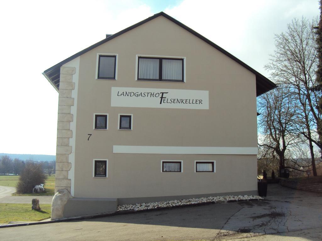 Landgasthof Felsenkeller Dinkelsbühl Zewnętrze zdjęcie